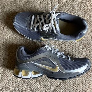 Nike Air Max Refresh 4